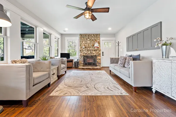 Photo 1 - Bluegill Lakehouse by Carolina Properties - Views!