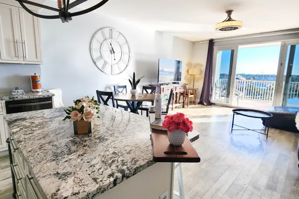 Photo 1 - Exceptional unit 633!Accessible and  Inviting! Perfect Beach set up!