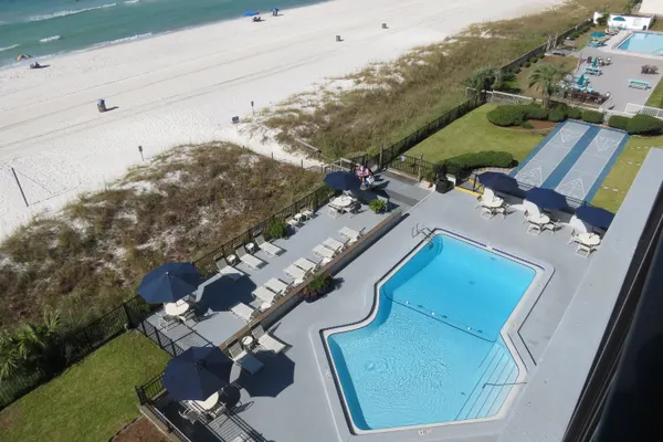Photo 1 - Top Floor | Beachfront | Pool | Gym | Tennis Court