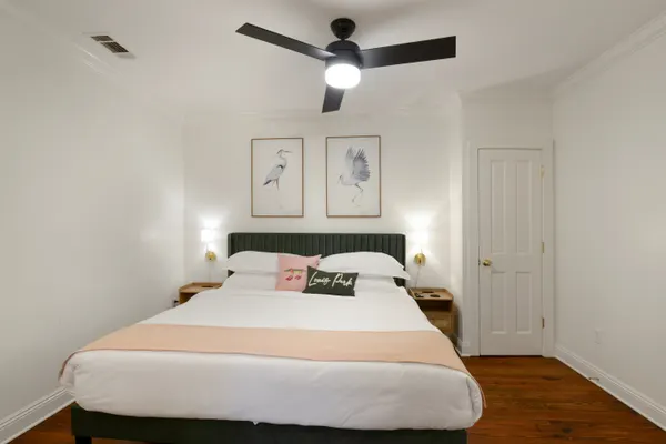 Photo 1 - The Mayfield Guesthouse - Louis Park Hotel