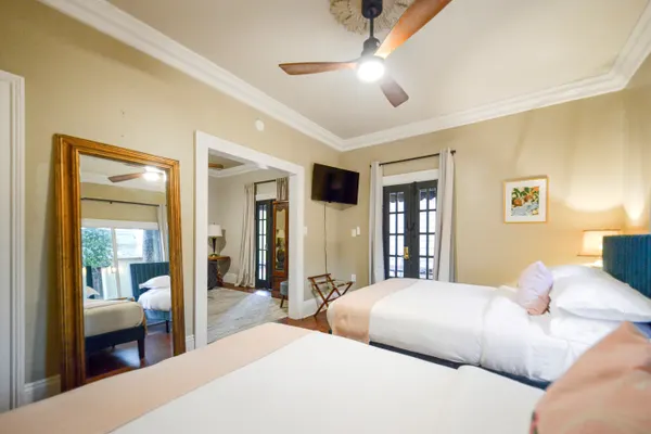 Photo 1 - The Fountain Guesthouse | Louis Park Hotel