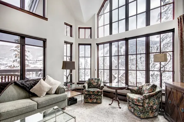 Photo 1 - Luxury Ski-in 3 Br Penthouse Inside Pines Lodge, Sleeps 10!