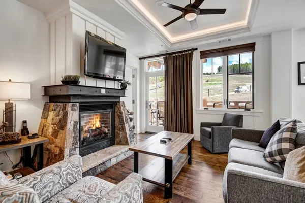 Photo 1 - Spacious 4 Bedroom Condo Steps from Winter Activities