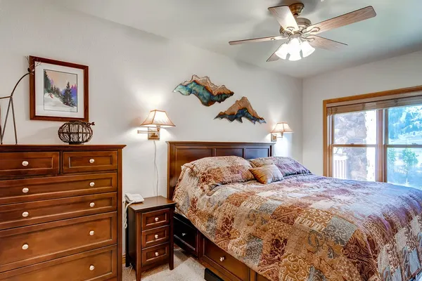 Photo 1 - Beautiful 2Br~Sleeps up to 6~No Cleaning Fees
