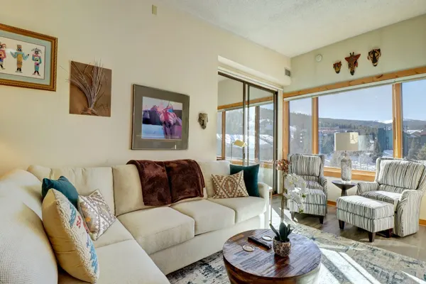 Photo 1 - Wonderful Spacious Ski Condo - SH504