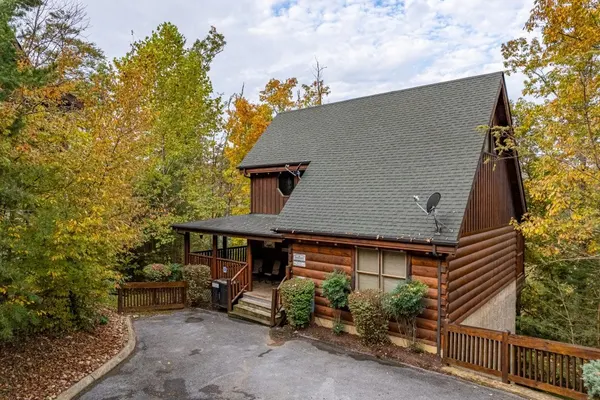 Photo 1 - Deluxe Mountain Cabin in Bear Creek Crossing Resort