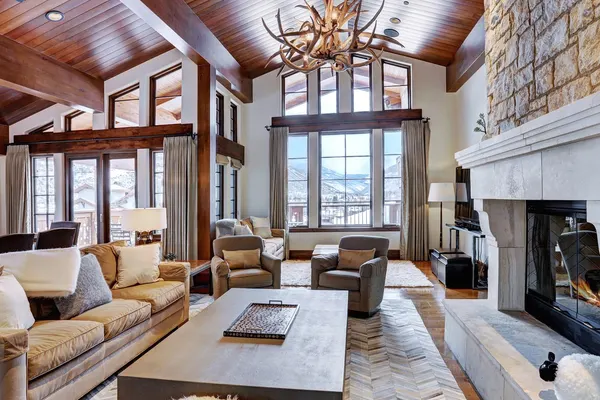 Photo 1 - Luxury Mountainside 5BR halet in Vail Village Save 20% on 7+ Nights!