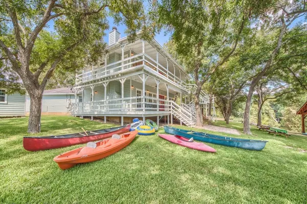 Photo 1 - PRD 2462 Players Place