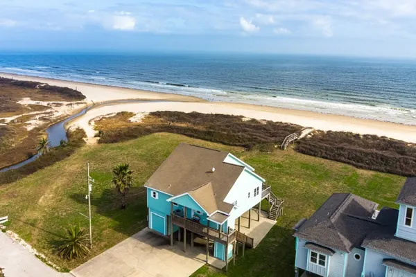 Photo 1 - Lotz A View