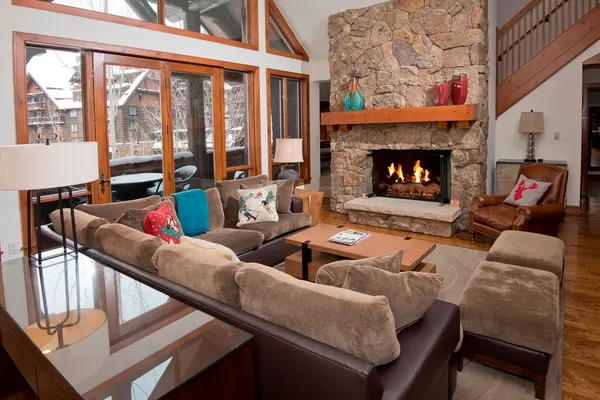 Photo 1 - Lavish 3BR/3.5BA Bachelor Gulch Condo - Ski In / Ski Out