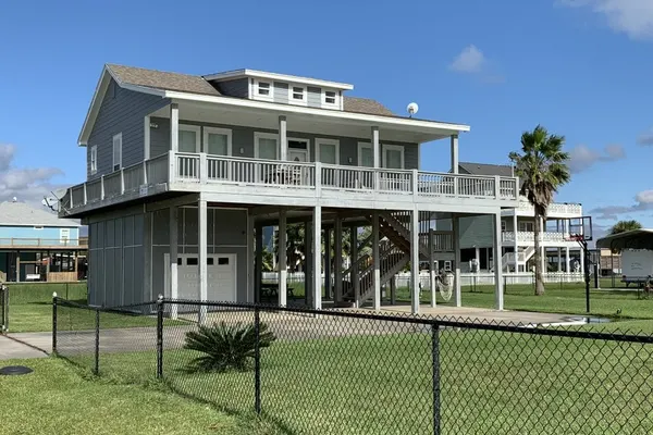 Photo 1 - Isle Be Back