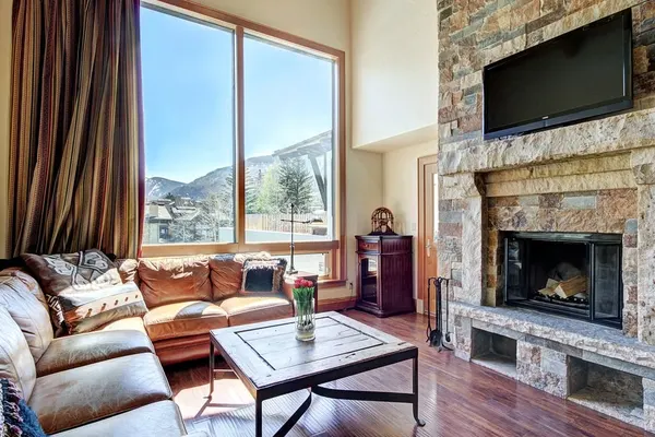 Photo 1 - 2 BR Condo at The Lodge at Vail View of Gore Range Save 20% on 7+ Nights!