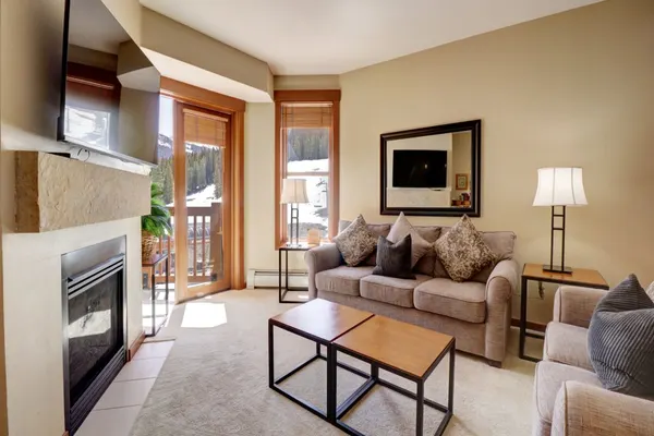 Photo 1 - Perfect Location, With Amazing Views - CO422