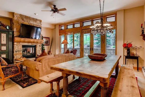 Photo 1 - Luxury 3Br Ski In-Out Condo/Firepit, pool, sauna