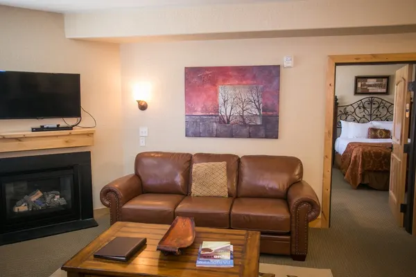 Photo 1 - Well Equipped Condo with Balcony Overlooking Pool Save 20% on 7+ Nights!