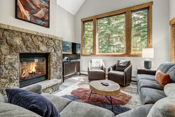 Photo 1 - Modern 3Br Mountain Townhouse - Winter Escape Mins to Slopes
