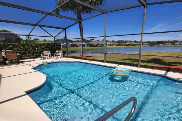 Photo 1 - LKB4705AW 4 Bedroom villa in Lake Berkley