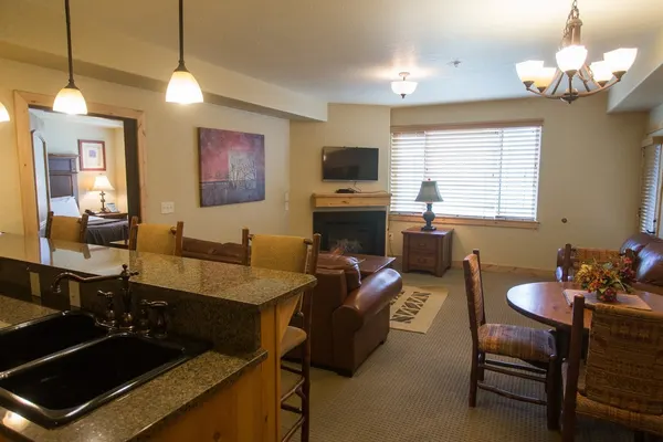 Photo 1 - Enormous Condo with Stunning Mountain Views Save 20% on 7+ Nights!