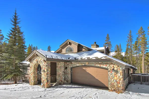 Photo 1 - Evergreen Lodge