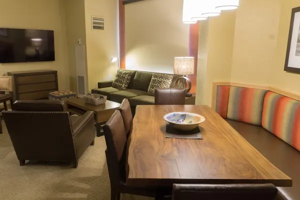 Photo 1 - Updated Studio w Full Kitchen Spacious Living Room Save 20% on 7+ Nights!