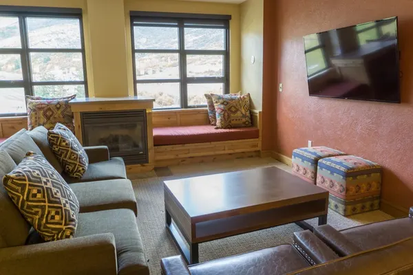 Photo 1 - Luxury suite in the heart of Canyons Village Save 20% on 7+ Nights!