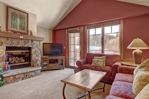 Photo 1 - Bright + Scenic 2Br - 7ppl Steps to Ski Lifts + Main Street