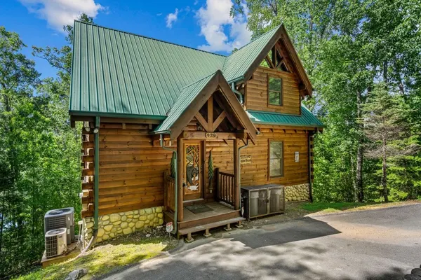 Photo 1 - Luxurious Nine Bears Home Minutes Away to Gatlinburg