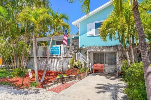 Photo 1 - Beach Breeze Hideaway