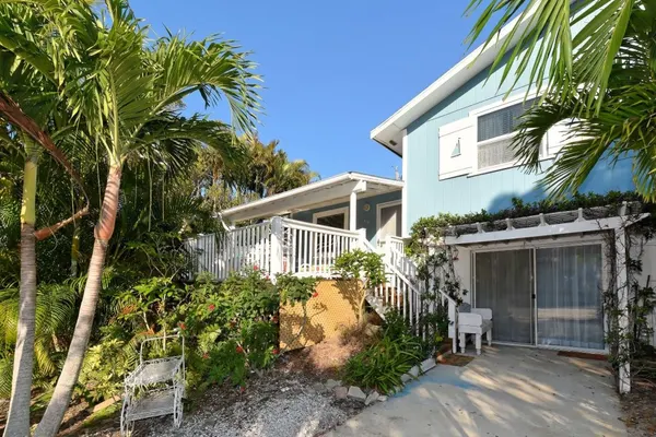 Photo 1 - Beach Breeze Hideaway