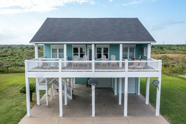 Photo 1 - Out of the Blue