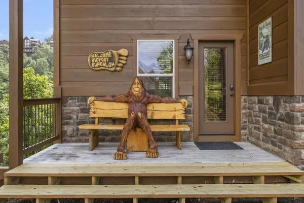 Photo 1 - Bigfoot Bungalow