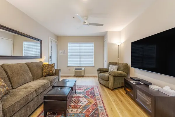 Photo 1 - 15 Lodge Condo with Hood River Bridge View
