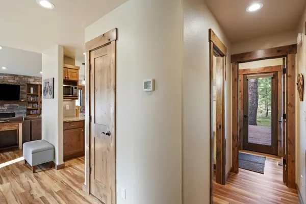 Photo 1 - 3 Tumalo Home with Wood Burning Stone Fireplace, Hot Tub, and BBQ on the Deck