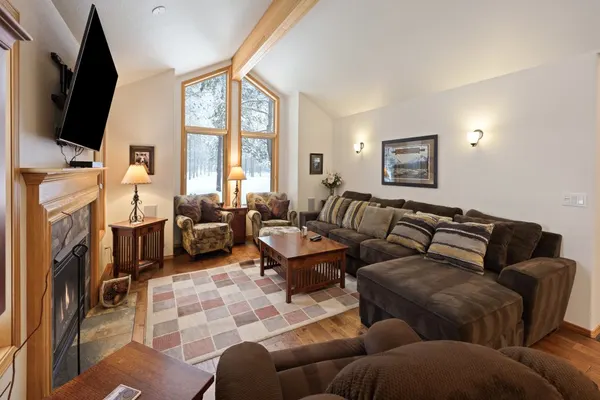 Photo 1 - 9 Hoodoo Home with XBOX 360 and Private Hot Tub