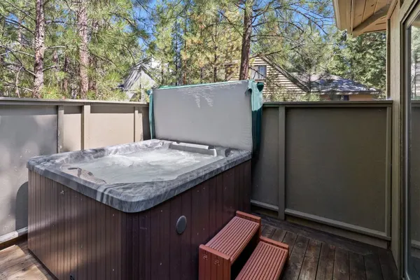 Photo 1 - 7 Grizzly Home New Private Hot Tub on the Deck and Bike for Adventure