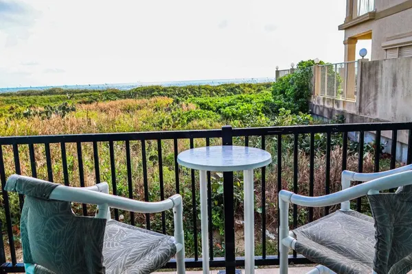 Photo 1 - Continental 101