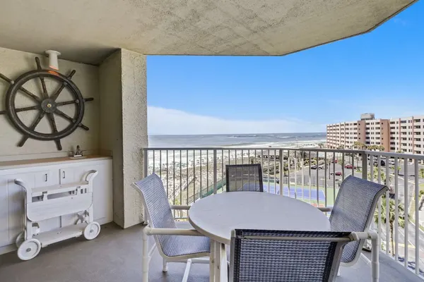 Photo 1 - IR 510 is a open floor plan 2 BR with great gulf views and free beach set up