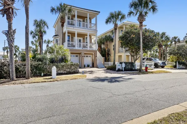 Photo 1 - Joes Dream is a Gorgeous 3 BR 3 BA home in Destin Pointe that sleeps 8