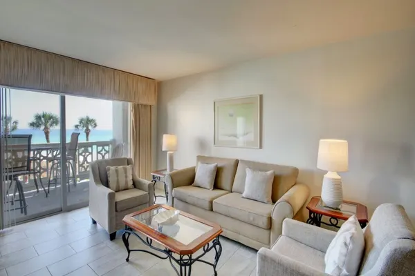 Photo 1 - 437 El Matador