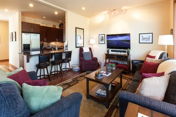 Photo 1 - NEW Condo Downwider with Hot Tub, Minutes Away from The Columbia River Gorge