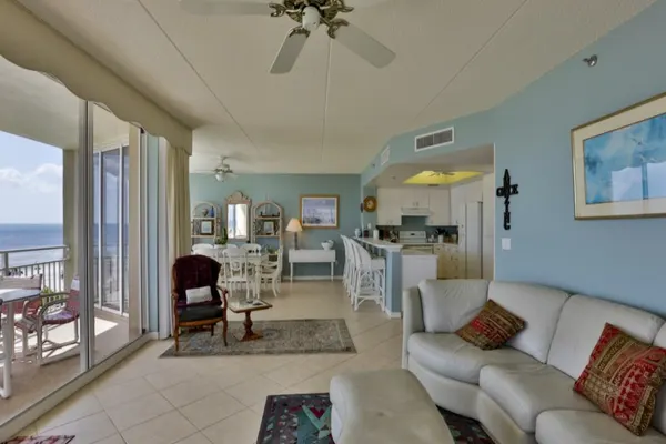 Photo 1 - Spacious Oceanfront Condo with 3 Baths