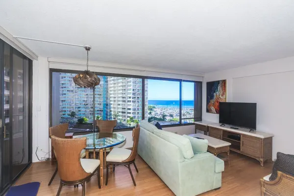 Photo 1 - Discovery Bay 1309