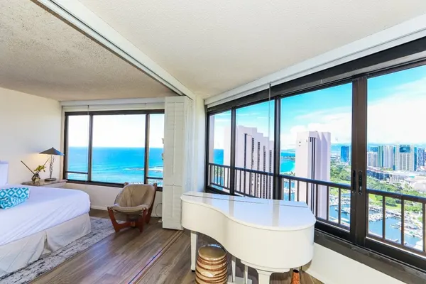 Photo 1 - Discovery Bay 3604