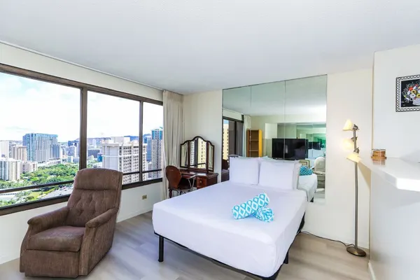 Photo 1 - Discovery Bay 3615