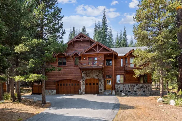 Photo 1 - Luxury Chalet with Hot Tub in Private Setting - Tahoe Donner