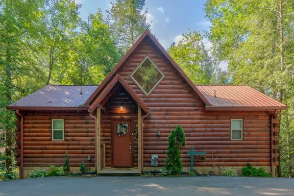 Photo 1 - Cubs in the Treetops Log Cabin