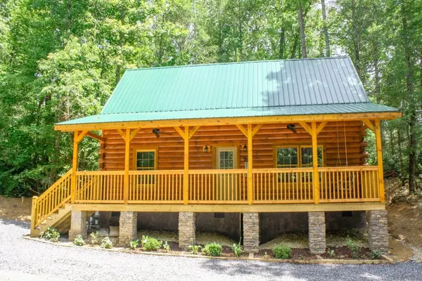 Photo 1 - Black Bear Retreat - Large Rustic Cabin Perfect for Families!