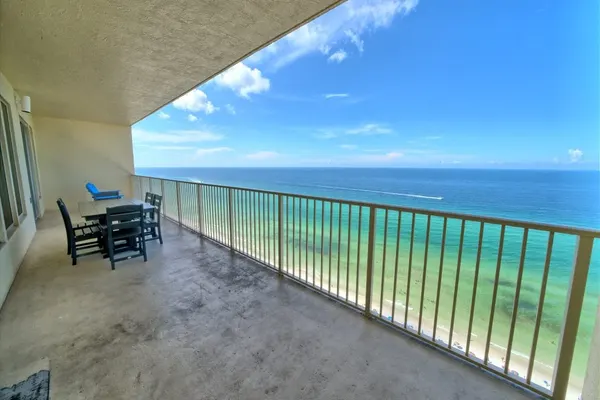 Photo 1 - Wondrous Condo with Beach Access and Poolside Beach - Unit 2103