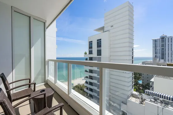 Photo 1 - Studio at Sorrento Residences- Miami Beach