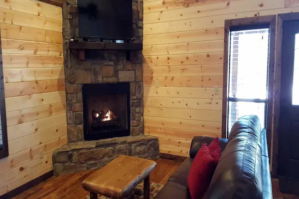 Photo 1 - Ace in the Hole Cabin with Hot Tub and Fireplace